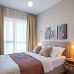 Stylish Urban Apt- Soak Up The City\'S Vibes