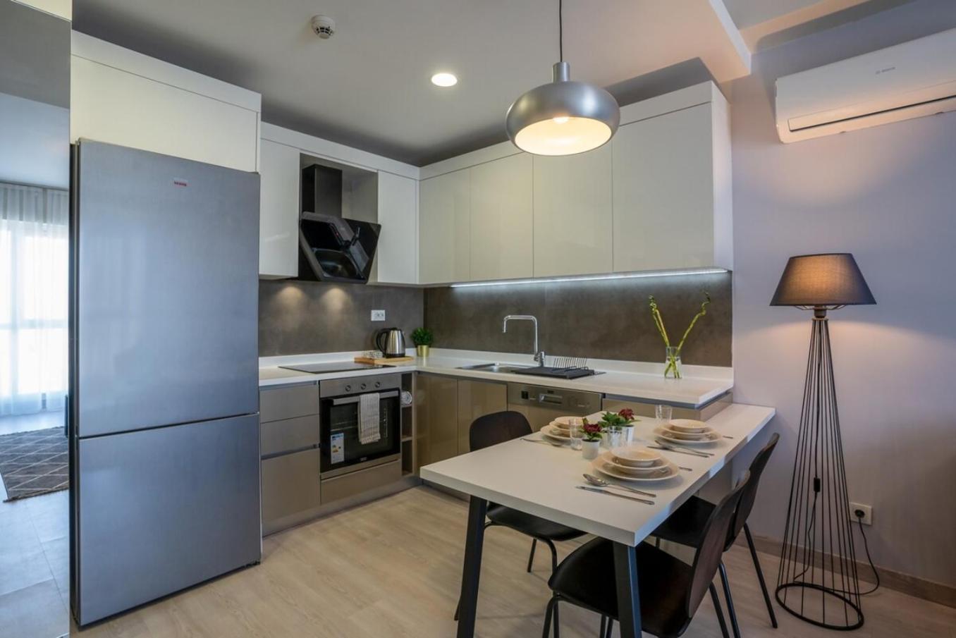 Daire Stylish Urban Apt- Soak Up The City's Vibes İstanbul