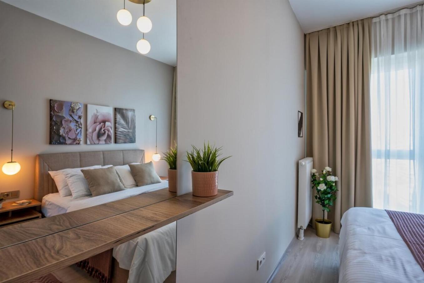 Daire Stylish Urban Apt- Soak Up The City's Vibes *